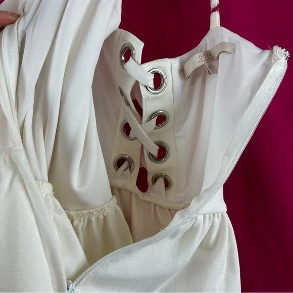 Guess White Skater Mini Dress Tie-Up Back Bodycon Fit & Flare Sleeveless‎ Size 6 - Picture 5 of 17